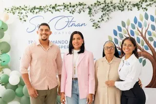 Representantes del Hogar del Carmen Higüey y SAMI OTMAN FOUNDATION durante la actividad